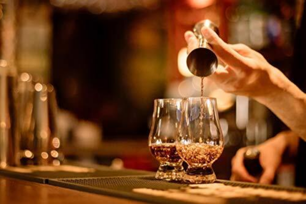 Glencairn Whisky Glass in Gift Carton, Set of 8 - Image 4